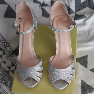 Sparkle silver heels sz 6.5